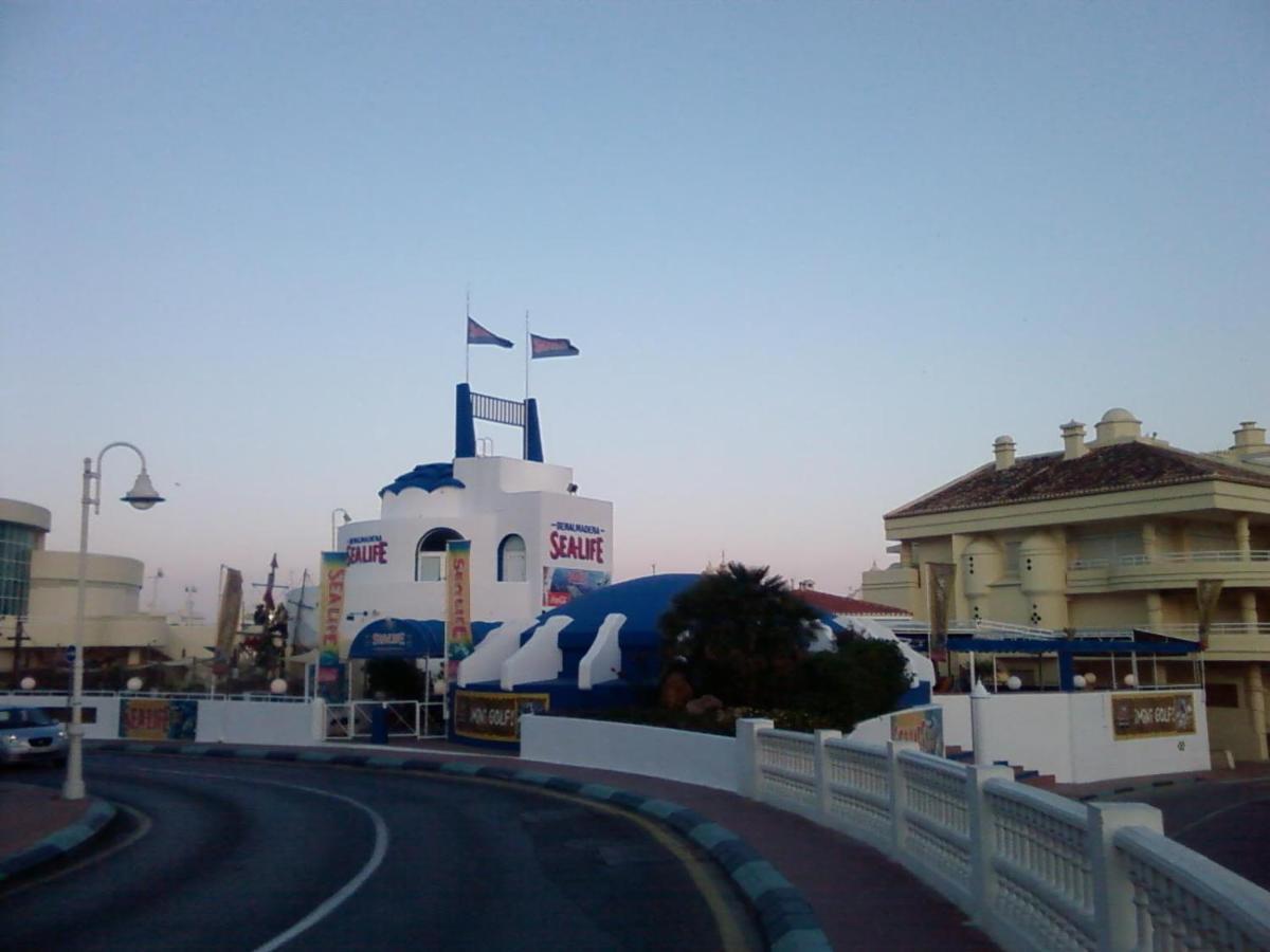 Apartamento Estudio Júpiter Benalmádena Cerca Playa Exterior foto