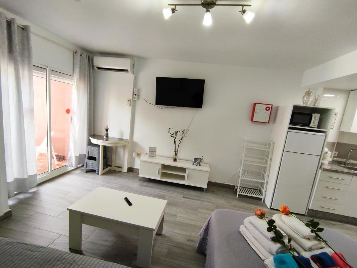 Apartamento Estudio Júpiter Benalmádena Cerca Playa Exterior foto