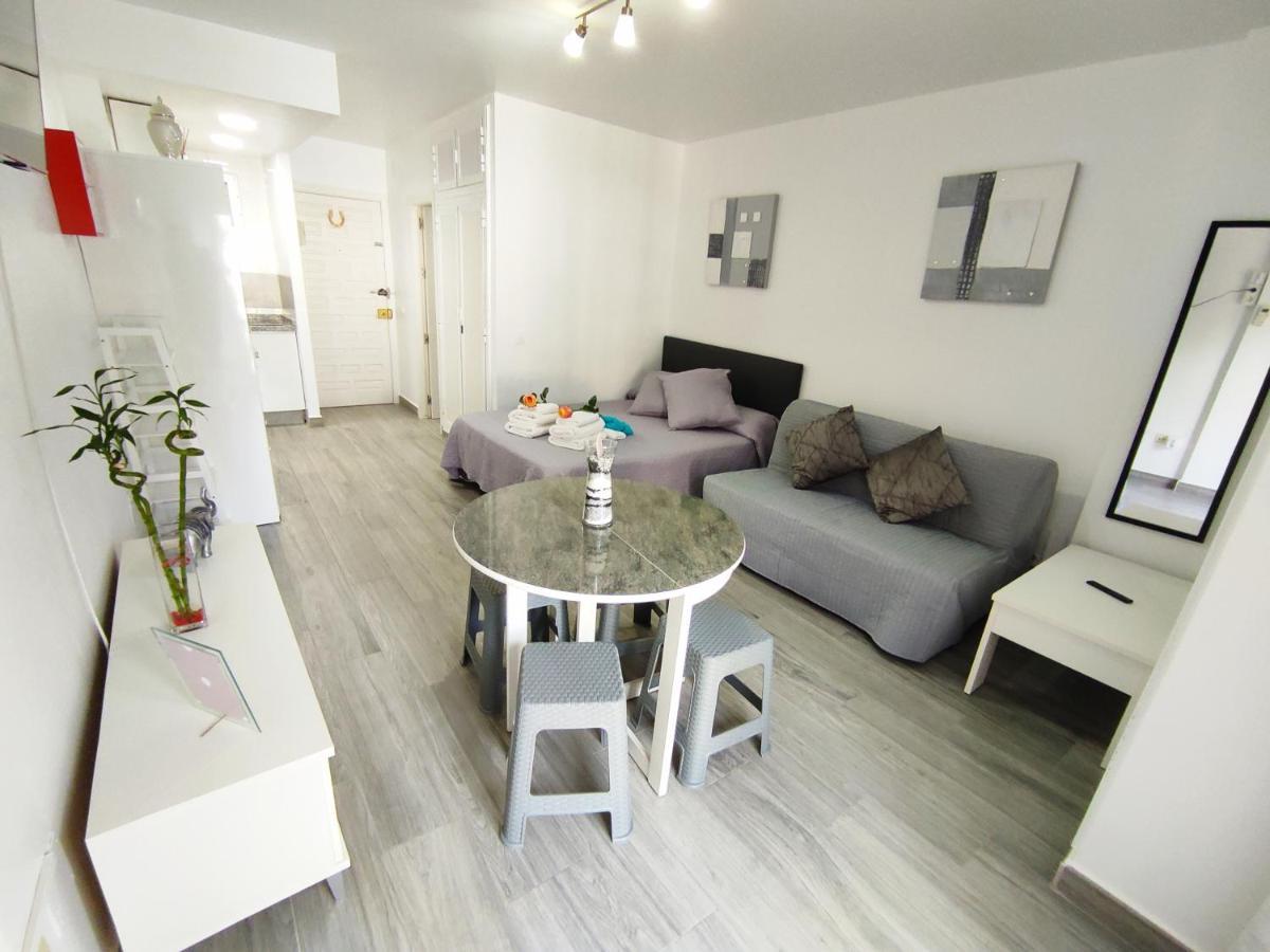 Apartamento Estudio Júpiter Benalmádena Cerca Playa Exterior foto