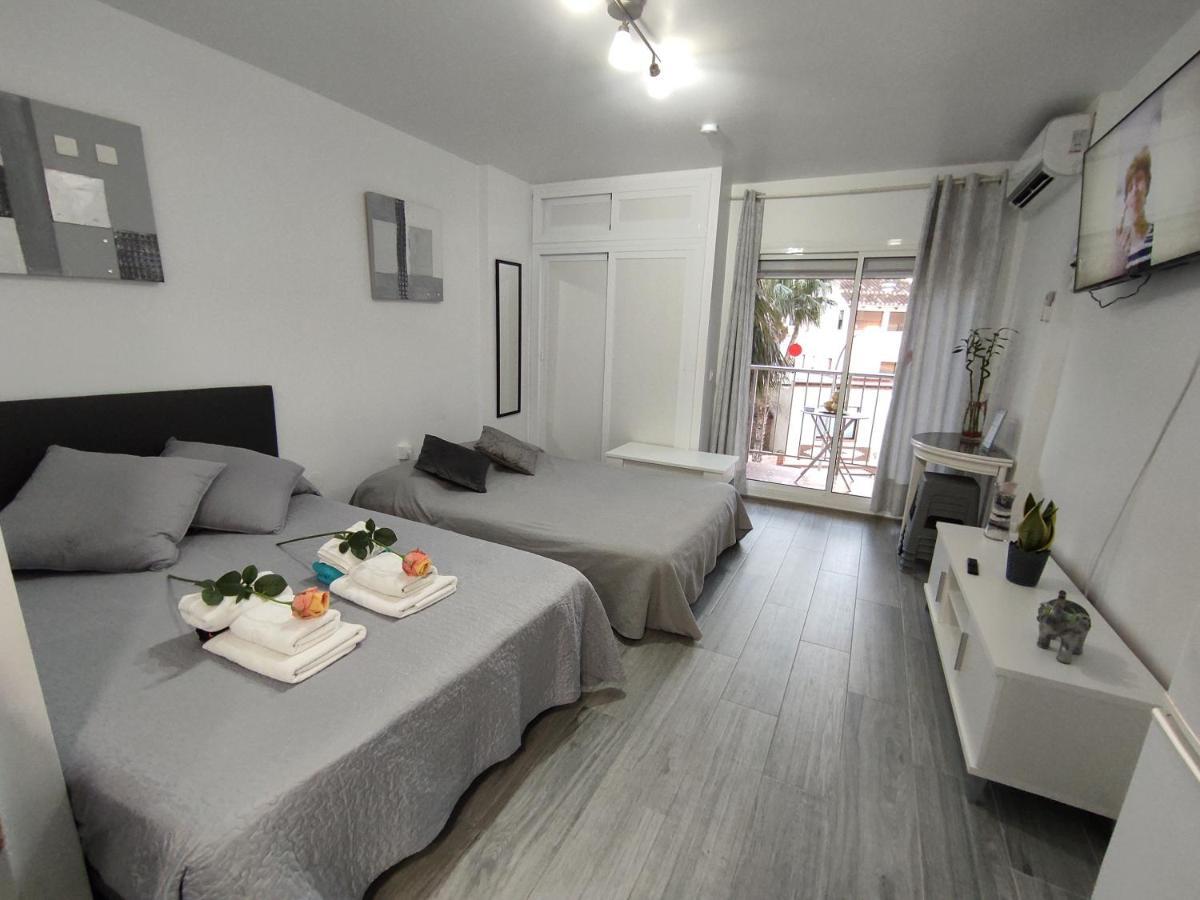 Apartamento Estudio Júpiter Benalmádena Cerca Playa Exterior foto